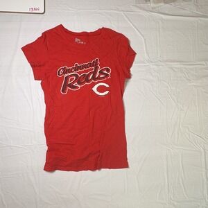 Women's 5th & Ocean Cincinnati‎ Reds tshirt.  Short sleeve.  Size Large